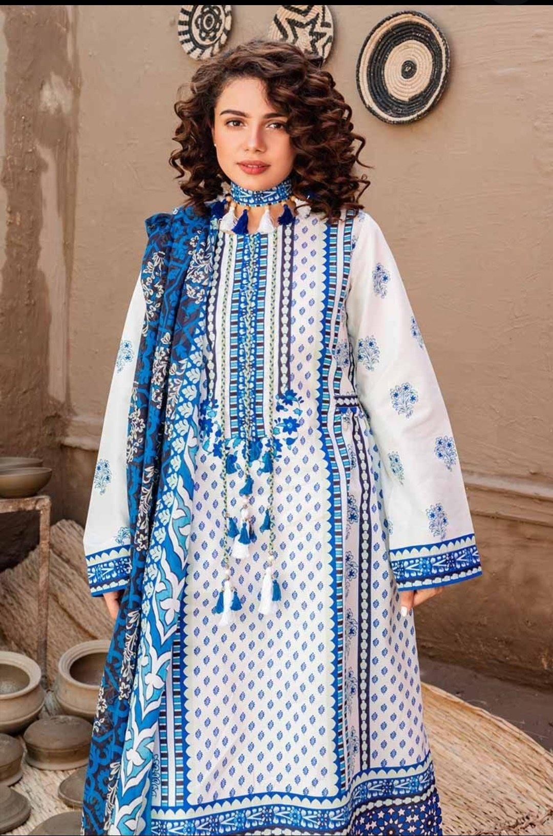 img_gul_ahmed_halla_pottery_lawn_collection_awwal_boutique