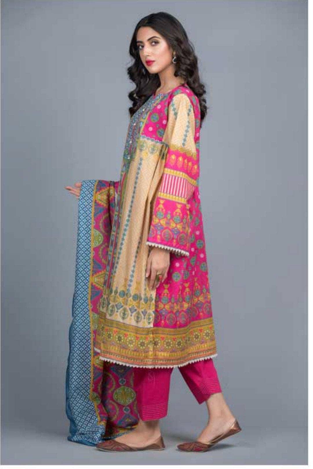 img_zellbury_lawn_collection_awwal_boutique