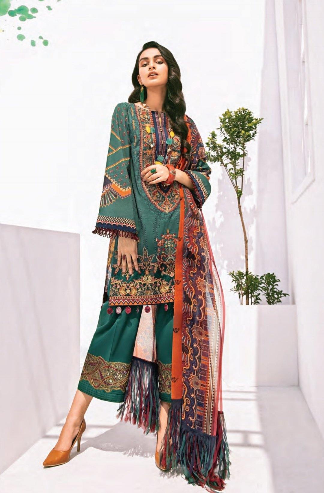 img_baroque_fuchsia_lawn_collection_awwal_boutique