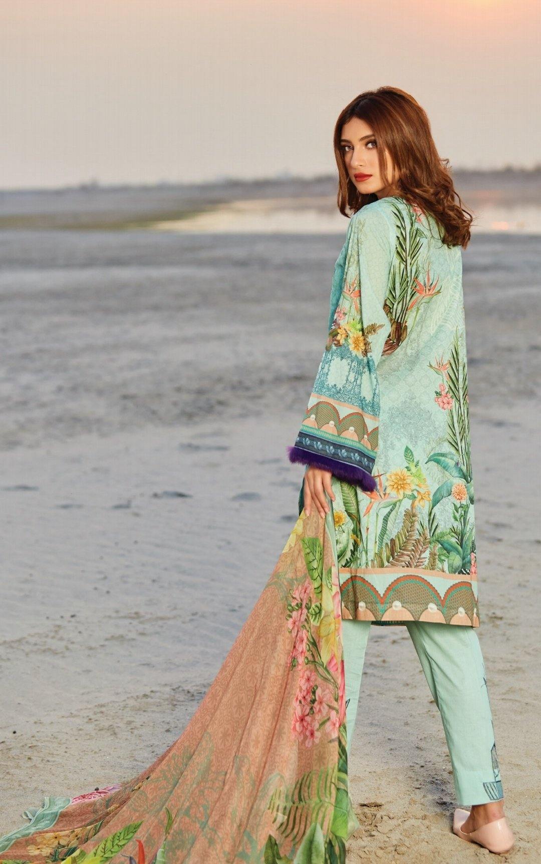 img_florent_lawn_by_naqsh_awwal_boutique