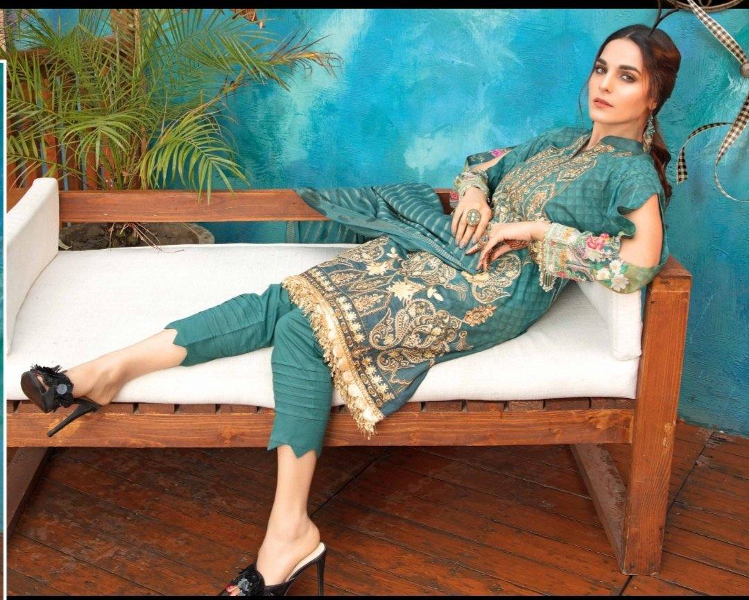 img_raabi_luxury_lawn_collection_by_ibrahim_textiles_awwal_boutique