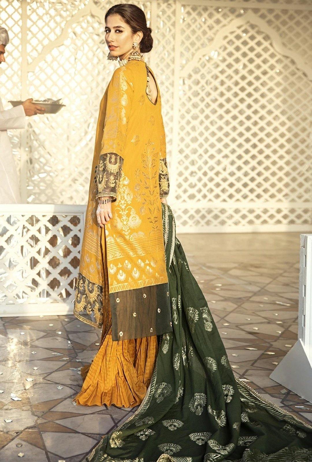 img_cross_stitch_lawn_collection_awwal_boutique