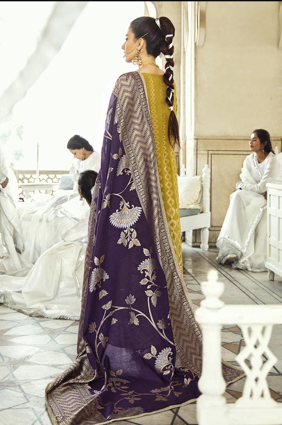 img_cross_stitch_lawn_collection_awwal_boutique