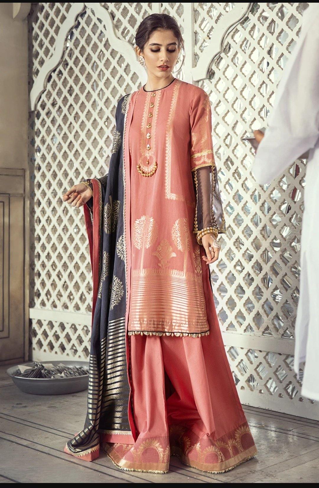 img_cross_stitch_lawn_collection_awwal_boutique