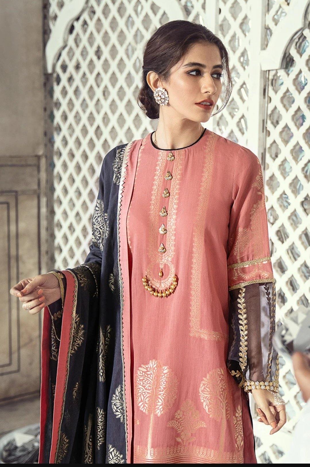 img_cross_stitch_lawn_collection_awwal_boutique