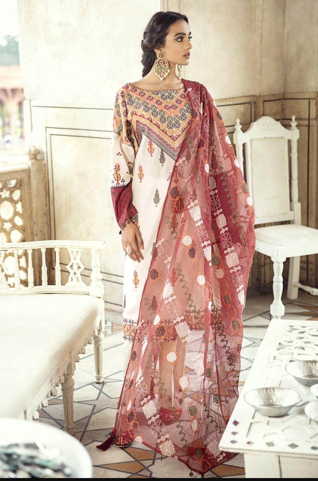 img_cross_stitch_lawn_collection_awwal_boutique