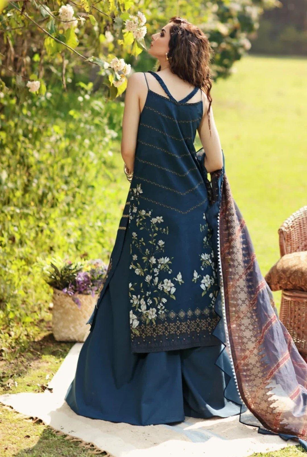 img_shiza_hassan_lawn_collection_awwal_boutique