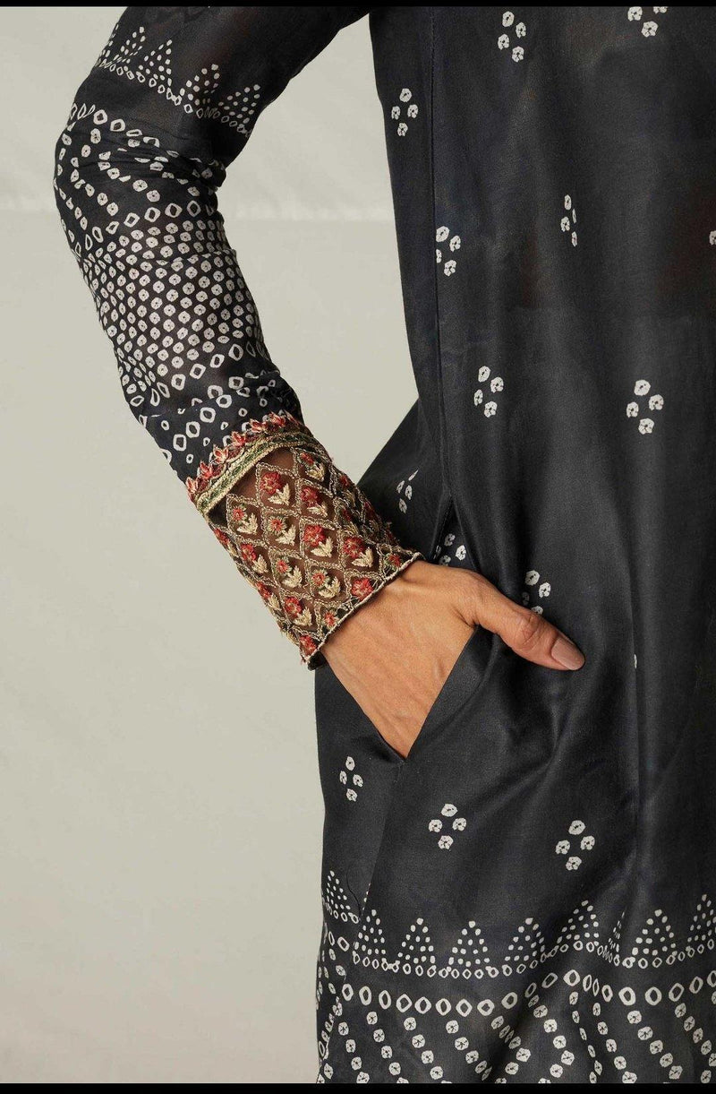 img_zara_shahjahan_lawn_garden_of_love_2020_awwal_boutique