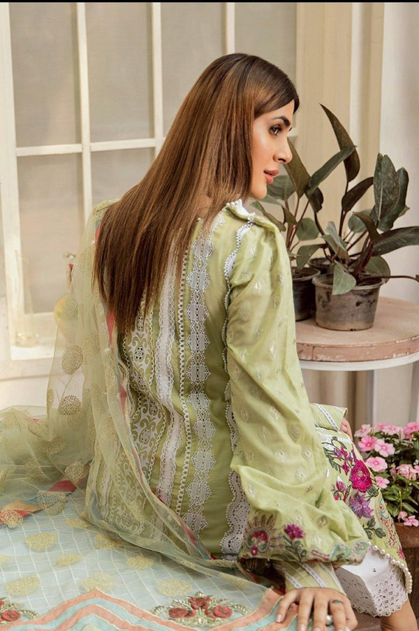 img_maryam_hussain_lawn_collection_awwal_boutique