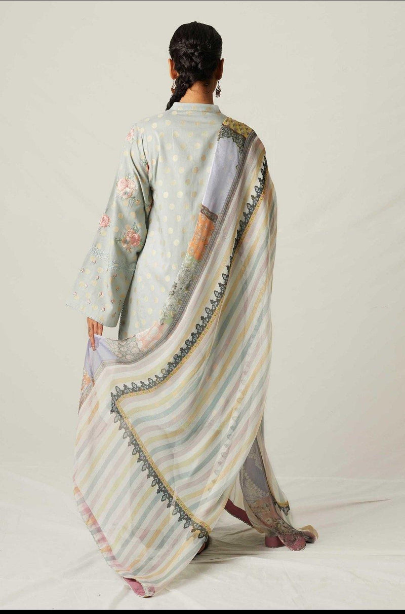 img_zara_shahjahan_lawn_garden_of_love_2020_awwal_boutique