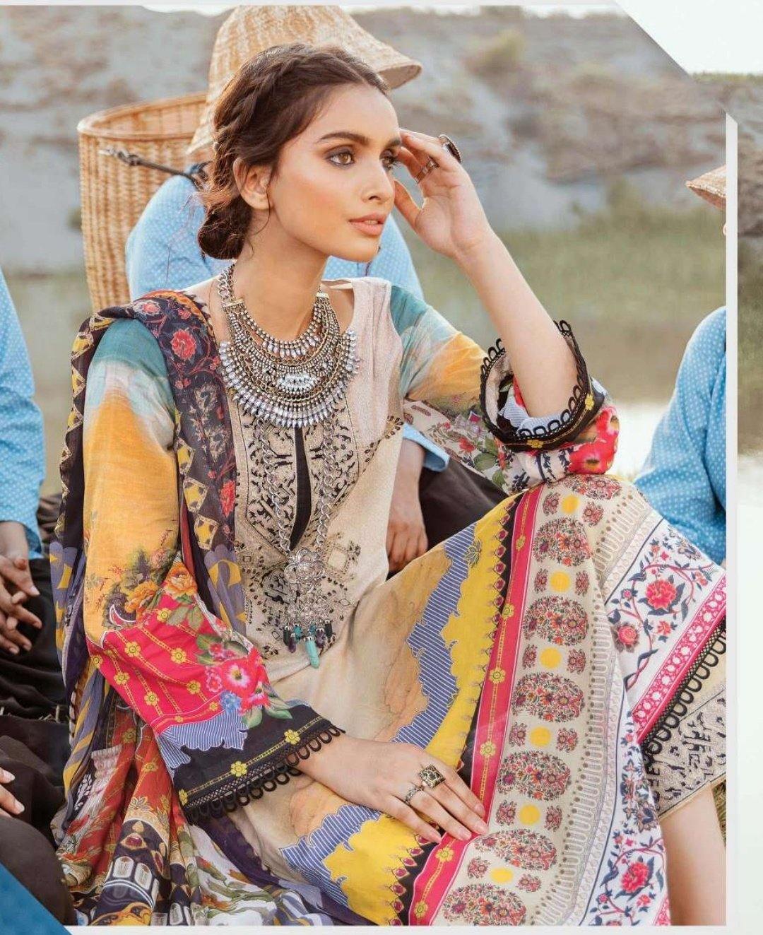 img_afrozeh_riwaj_lawn_collection_awwal_boutique