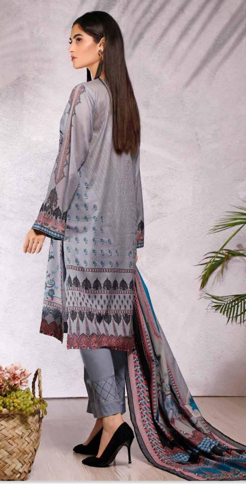 img_gul_ahmed_azadi_edition_lawn_awwal_boutique