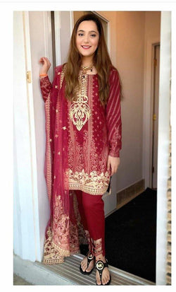 img_spotted_in_anaya_lawn_collection_awwal_boutique