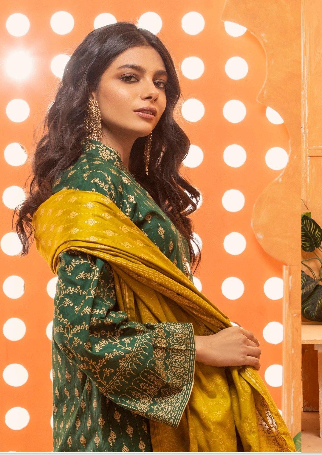 img_rangreza_banarsi_prints_on_lawn_awwal_boutique