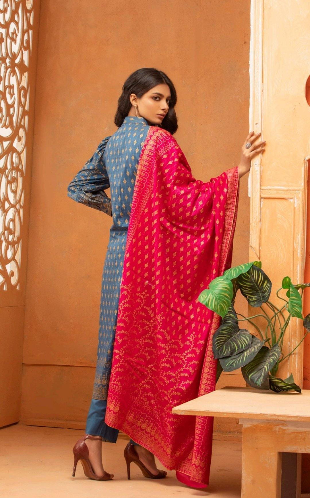 img_rangreza_banarsi_prints_on_lawn_awwal_boutique