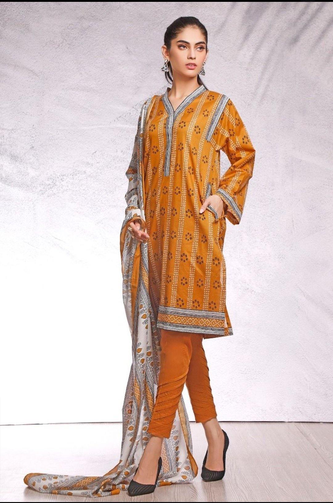 img_gul_ahmed_azadi_edition_lawn_awwal_boutique