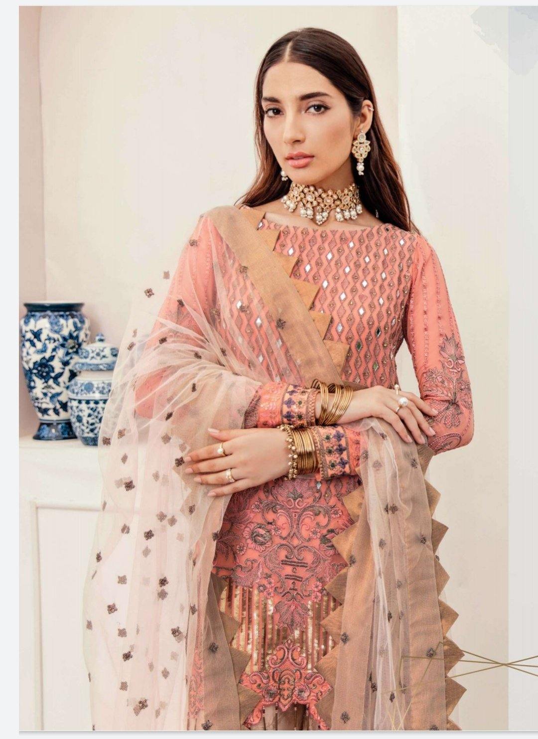 img_afrozeh_la_fuchsia_chiffon_collection_awwal_boutique