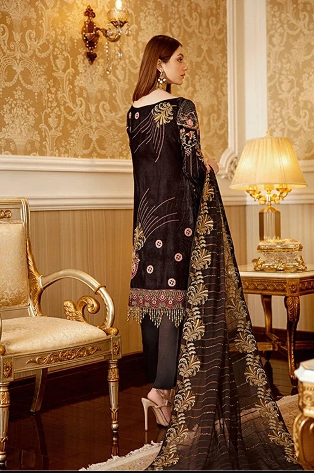 img_ramsha_velvet_awwal_boutique