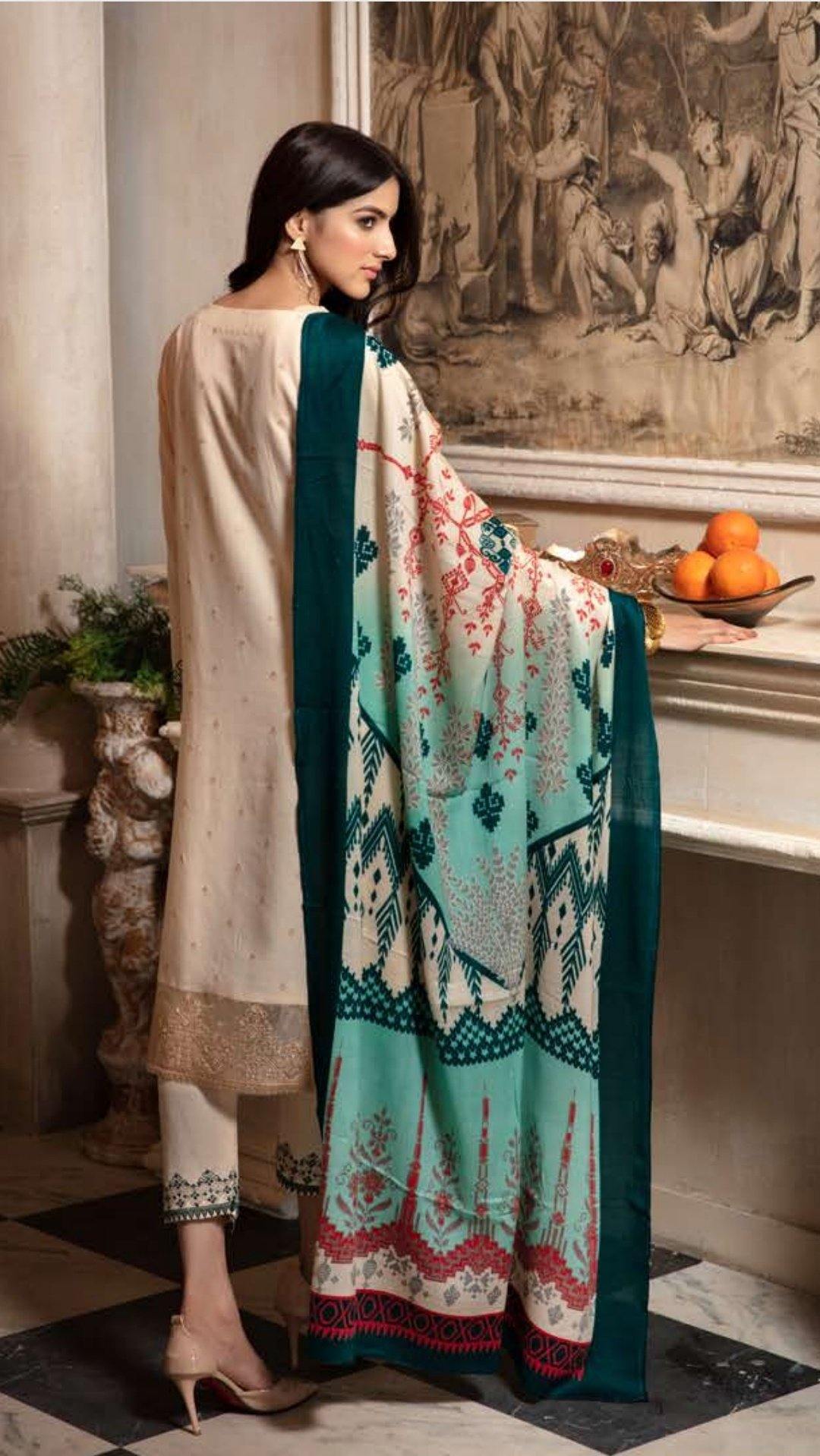 img_johra_badra_woolen_collection_awwal_boutique