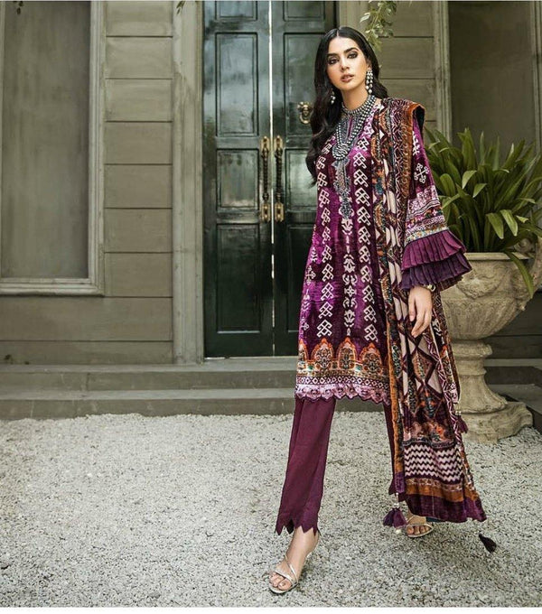 img_gul_ahmed_winter_pakistani_velvet_suits_awwal_boutique