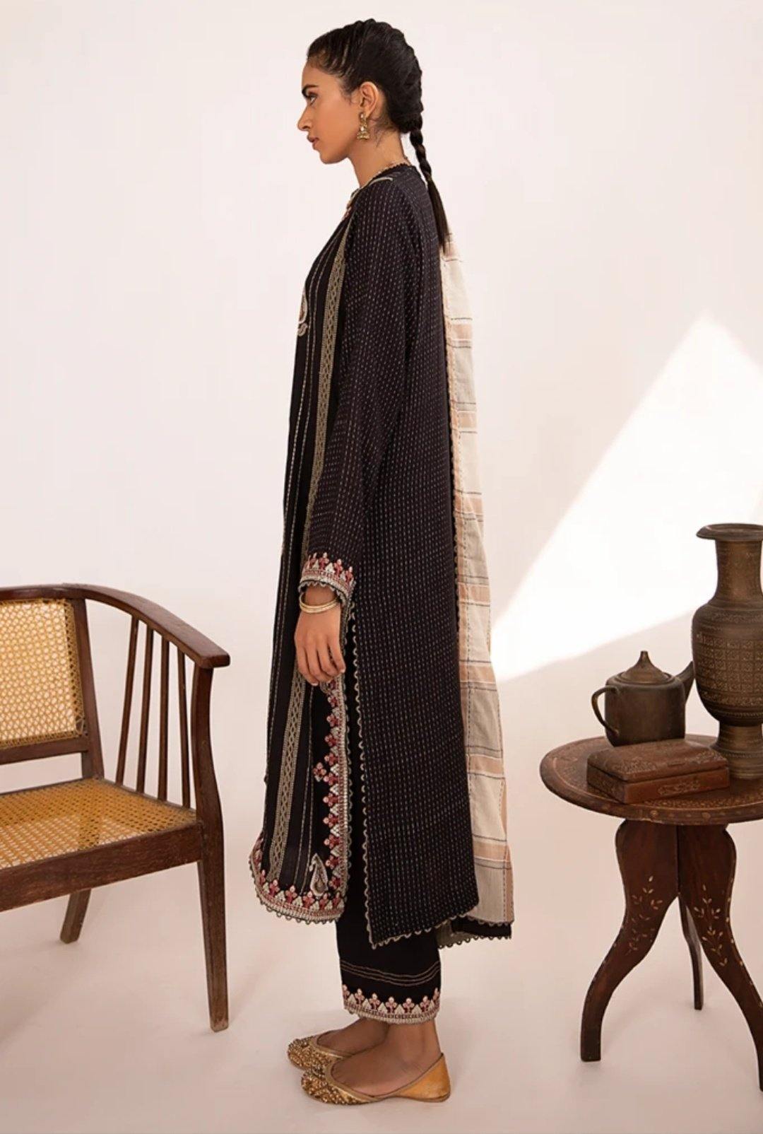 img_qalamkar_q_line_linen_awwal_boutique