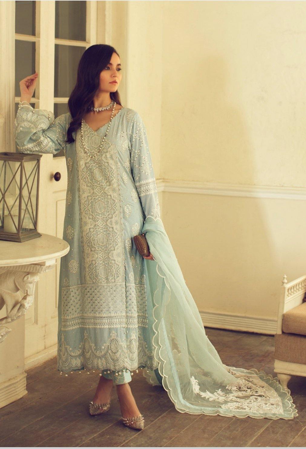 img_rouche_chikankari_lawn_2020_awwal_boutique