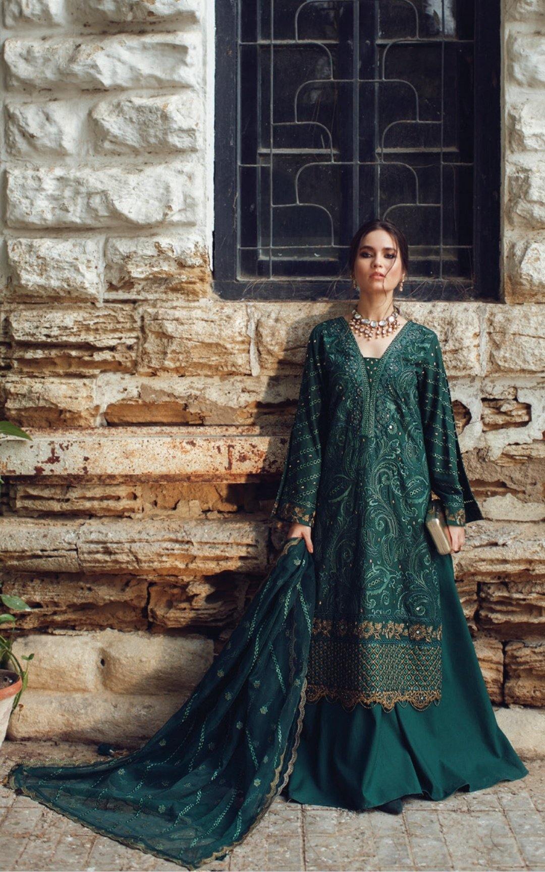 img_rouche_chikankari_lawn_2020_awwal_boutique