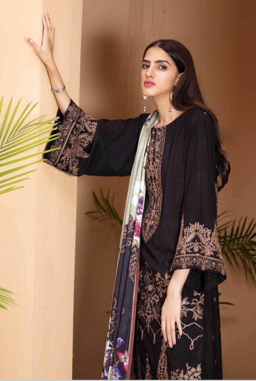 img_johra_jihan_leather_peach_woolen_shawl_collection_awwal_boutique