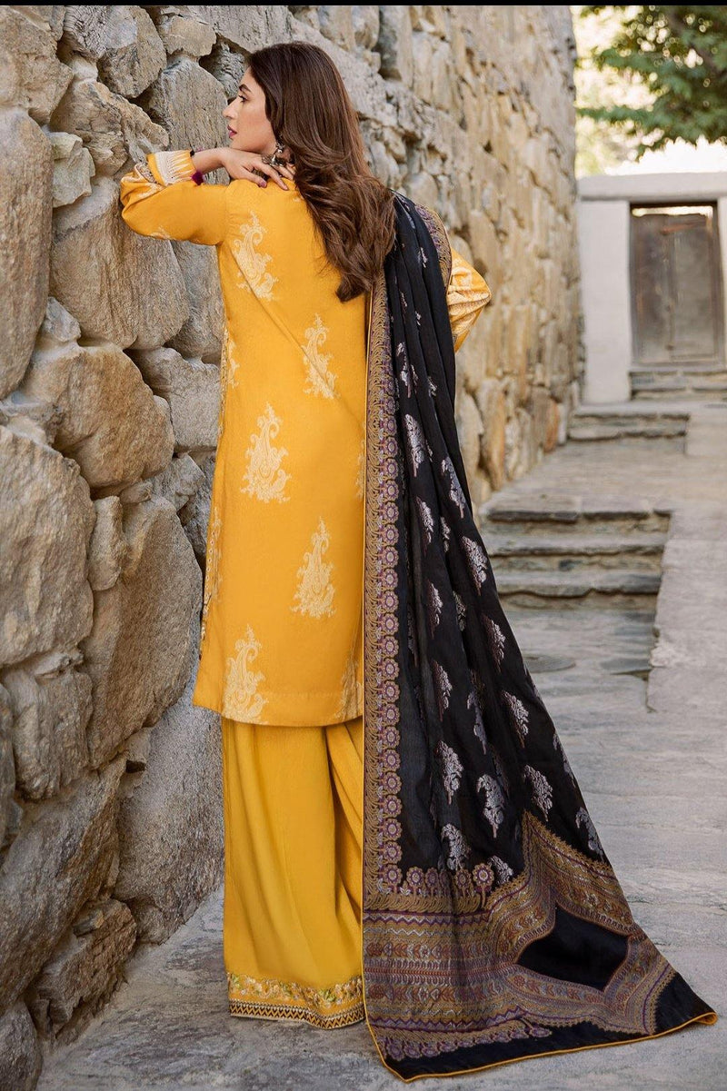 img_saira_rizwan_ittehad_winter_collection_awwal_boutique
