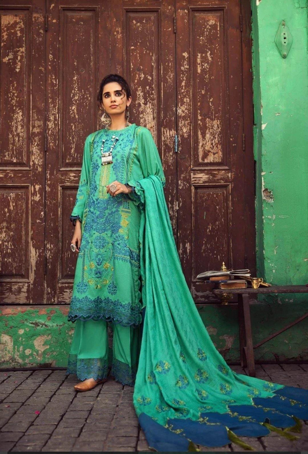 img_charizma_masakali_signature_winter_collection_awwal_boutique