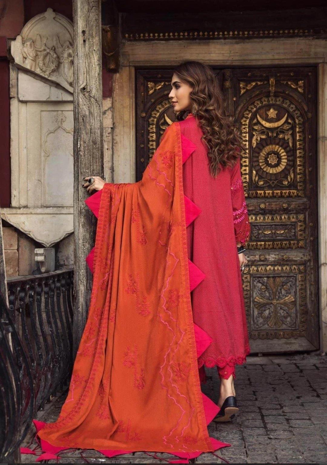 img_charizma_masakali_signature_winter_collection_awwal_boutique