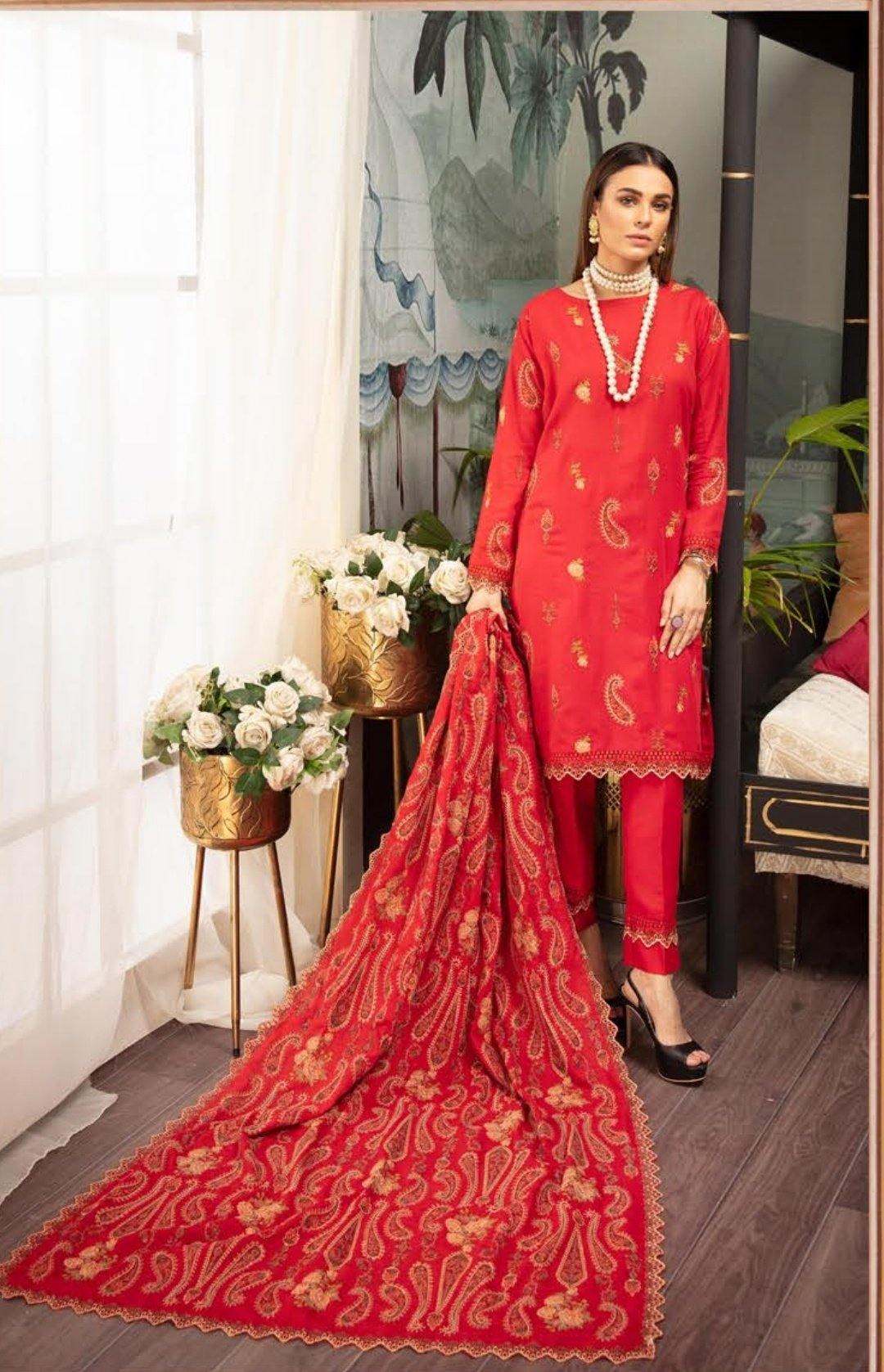 img_shaista_karandi_winter_collection_awwal_boutique