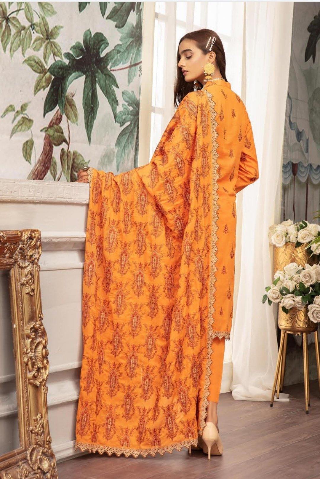 img_shaista_karandi_winter_collection_awwal_boutique