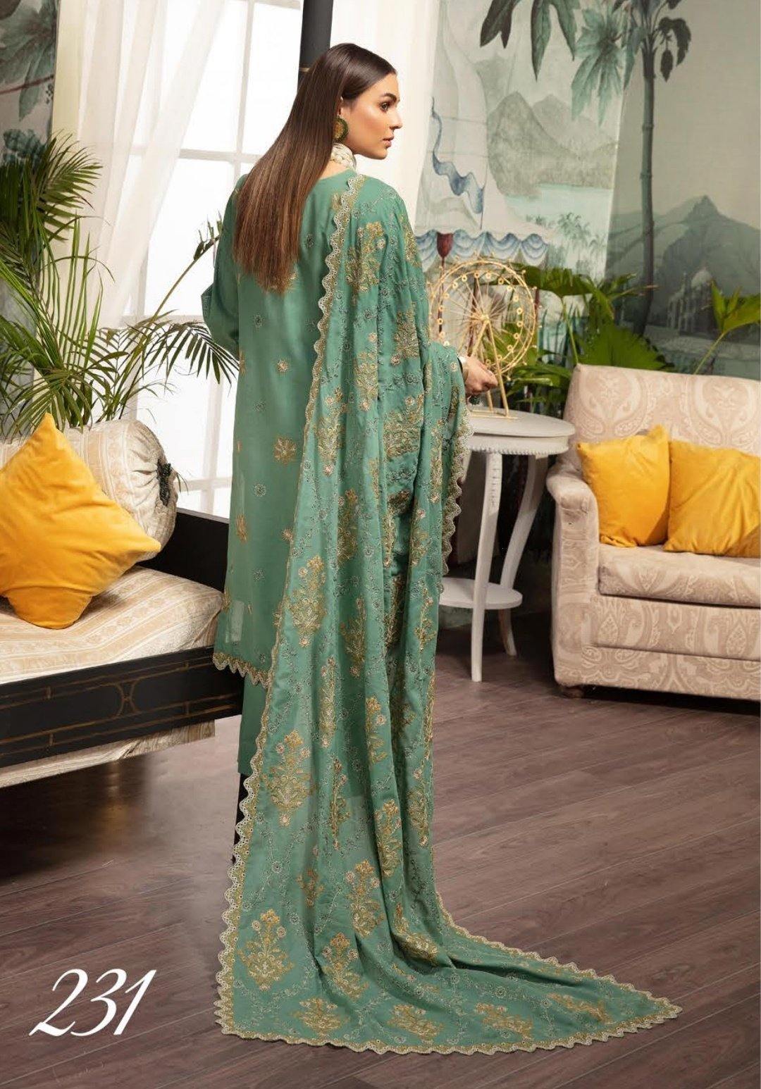 img_shaista_karandi_winter_collection_awwal_boutique