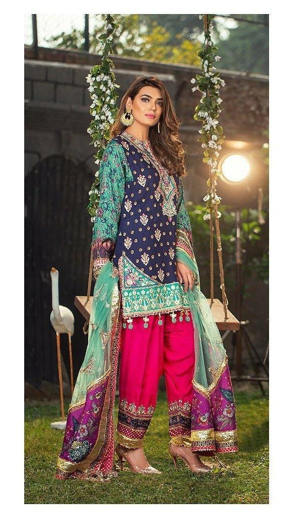 img_anaya_spotted_kamiar_rokni_fashionista_awwal_boutique