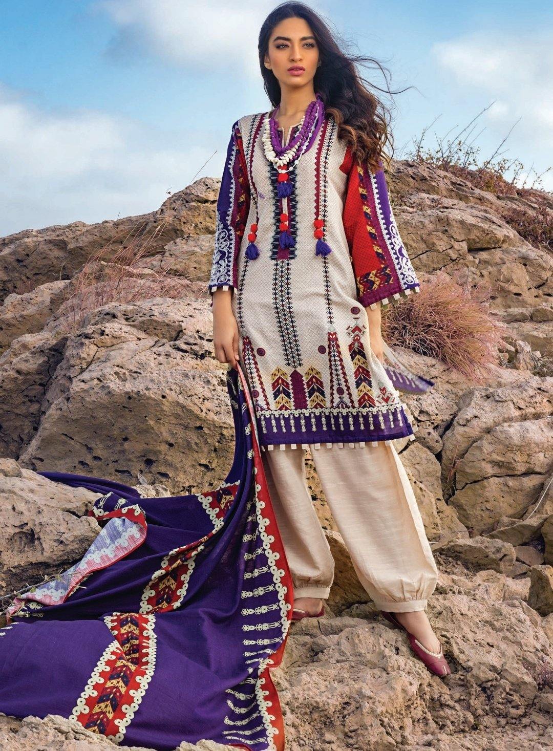 img_khaadi_winter_2020_awwal_boutique