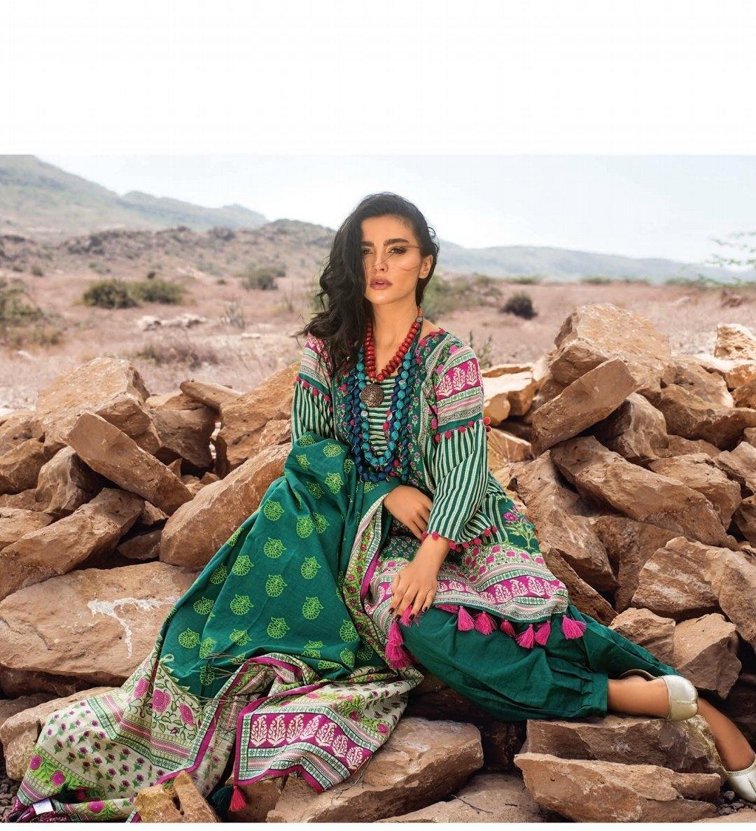 img_khaadi_winter_2020_awwal_boutique