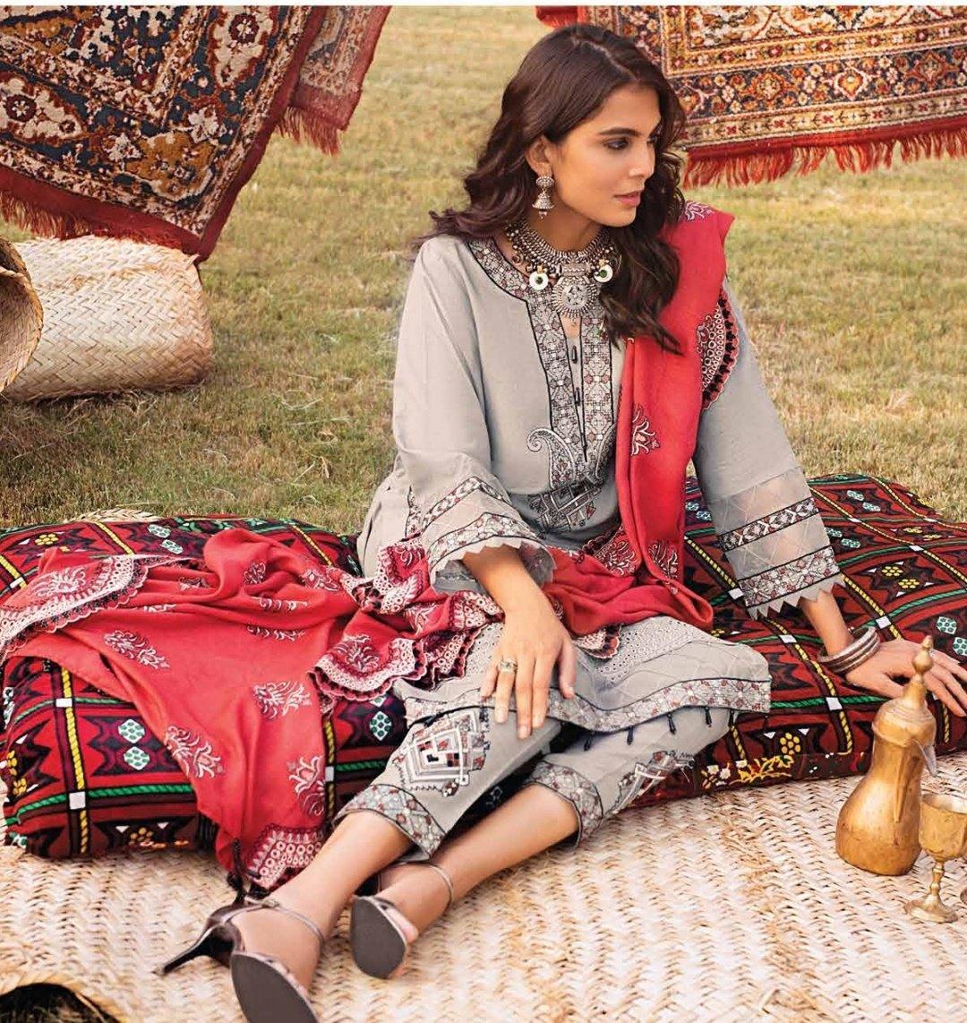 img_nureh_khaddar_winter_collection_awwal_boutique