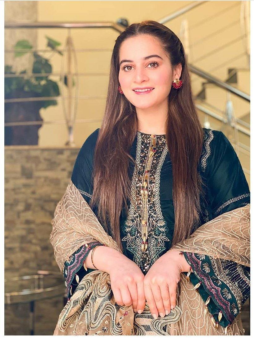 img_spotted_in_jazmin_mahpare_chiffon_awwal_boutique