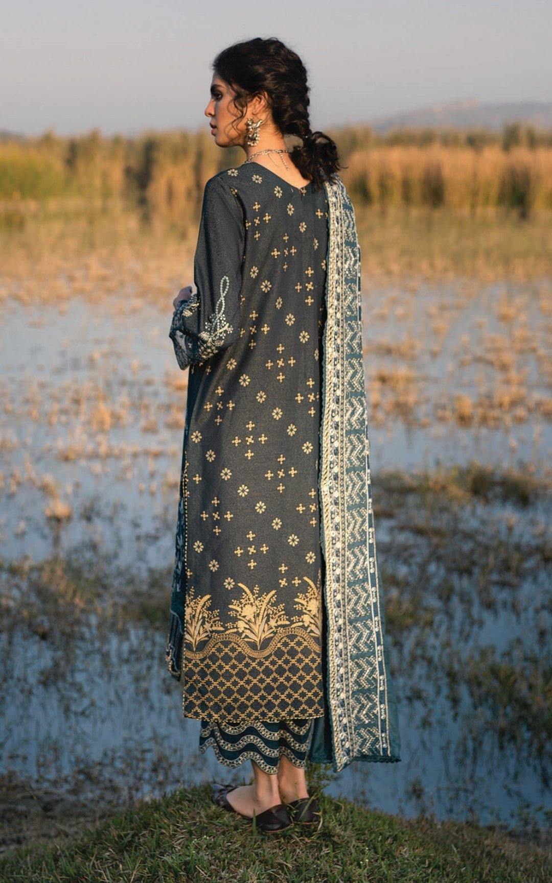 img_qalamkar_luxury_shawl_collection_awwal_boutique