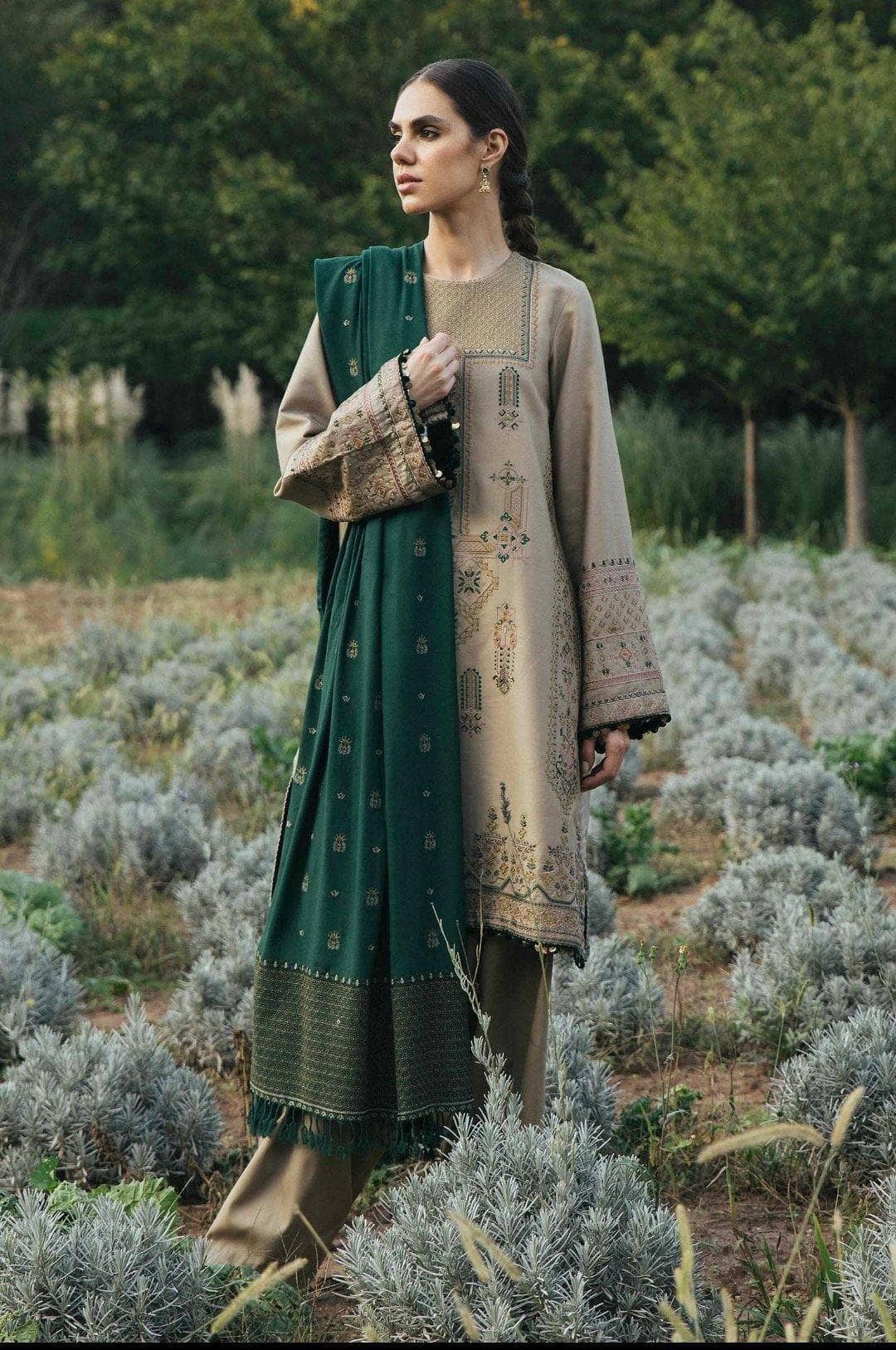 img_zara_shahjahan_winter_shawl_collection_awwal_boutique