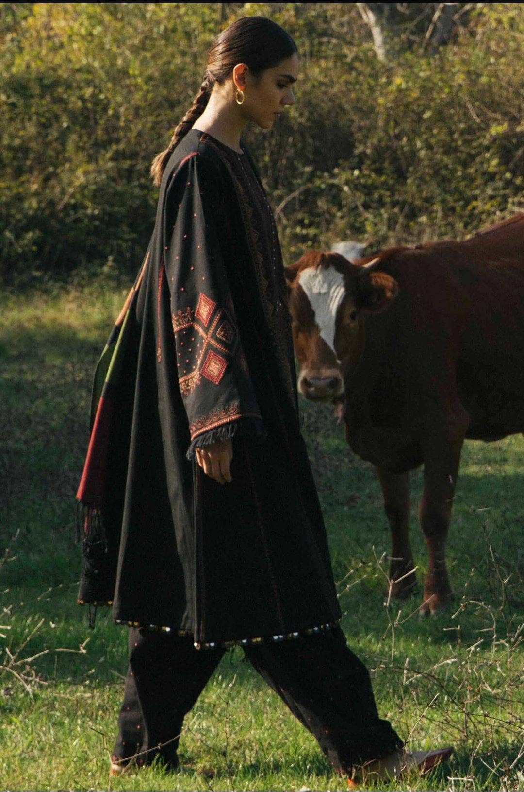 img_zara_shahjahan_winter_shawl_collection_awwal_boutique