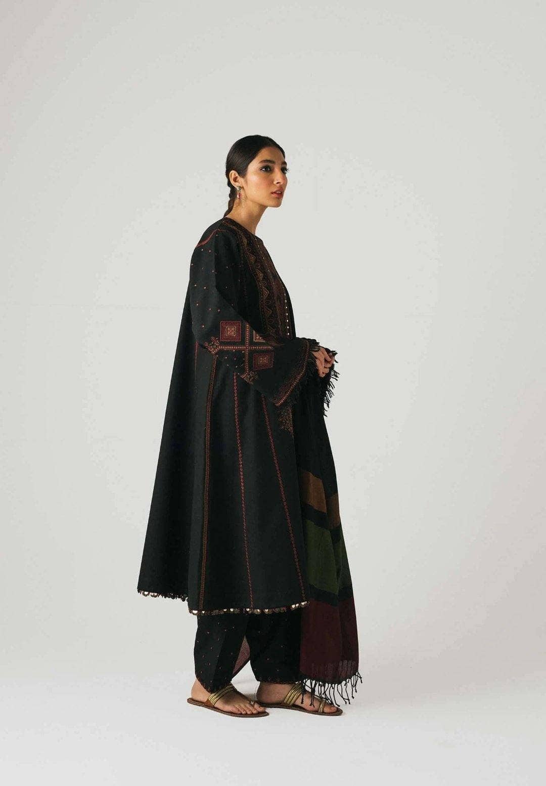 img_zara_shahjahan_winter_shawl_collection_awwal_boutique