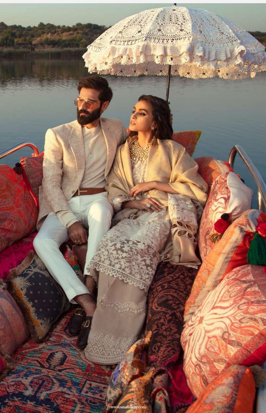 img_sana_safinaz_winter_shawl_2020_awwal_boutique