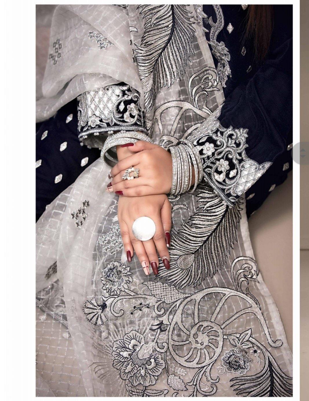 Tawakkal Velvet Collection/Semi Stitched - AWWALBOUTIQUE