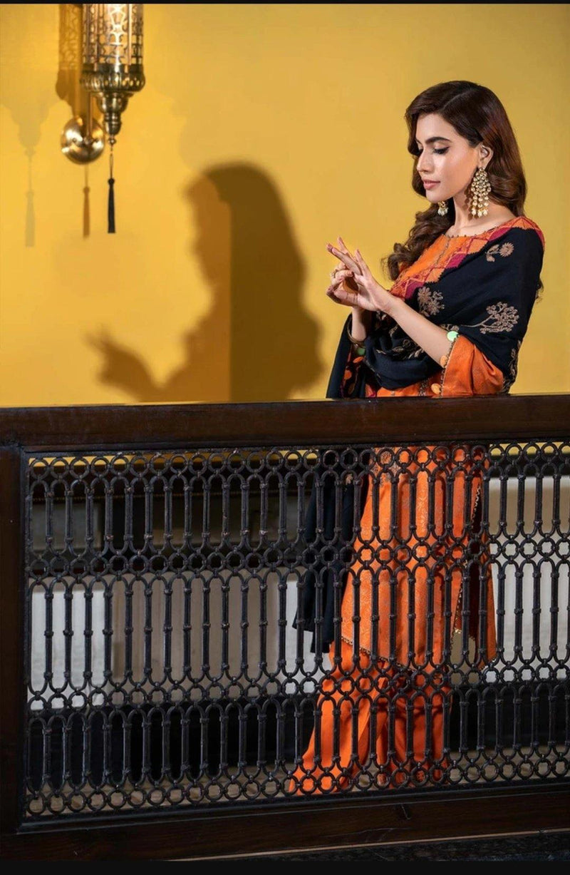 Charizma Signature - An Evening Affair/Leather Jacquard/Tangy Glow CLJW 06 - AWWALBOUTIQUE