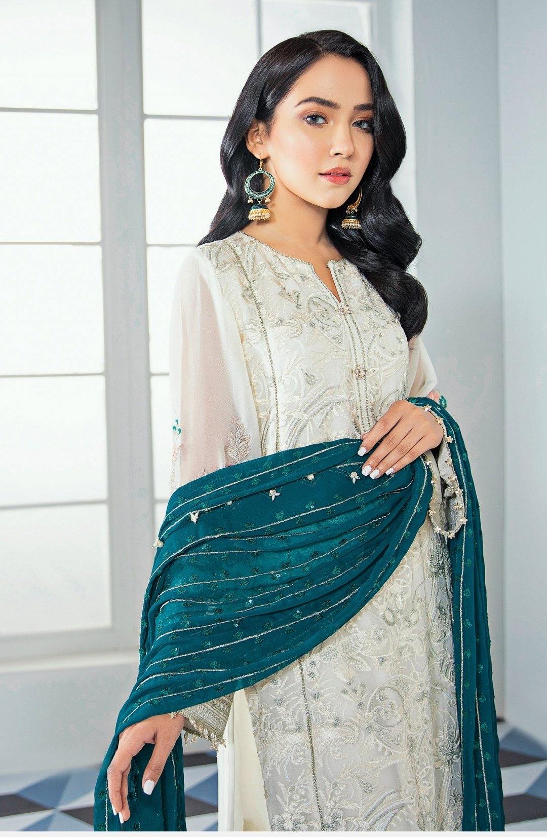 Alizeh Embroidered Chiffon/Vol 3/Anahita - AWWALBOUTIQUE