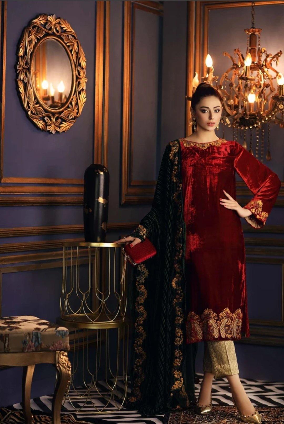 Charizma Signora Velvet Collection/Pioneer Red VVT-02 - AWWALBOUTIQUE