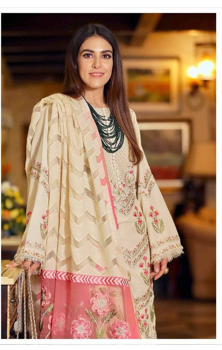 img_crimson_winter_collection_awwal_boutique