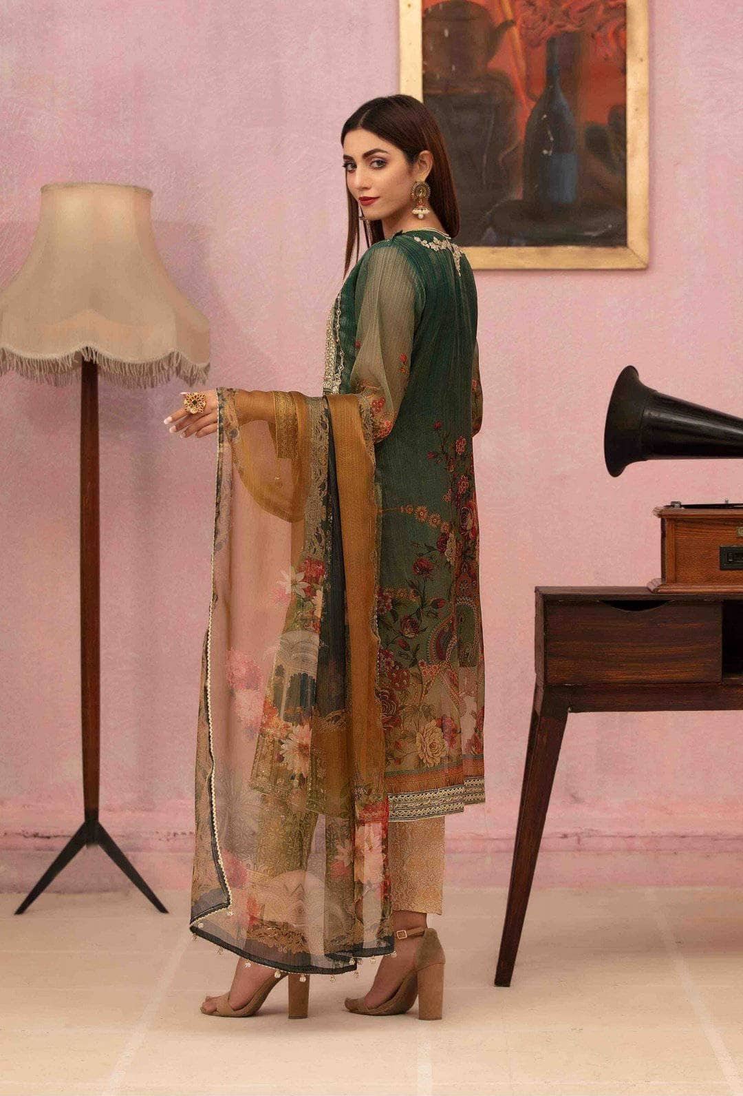 Restocked\Tawakkal Caria Shaded Masuri/Semi Stitched